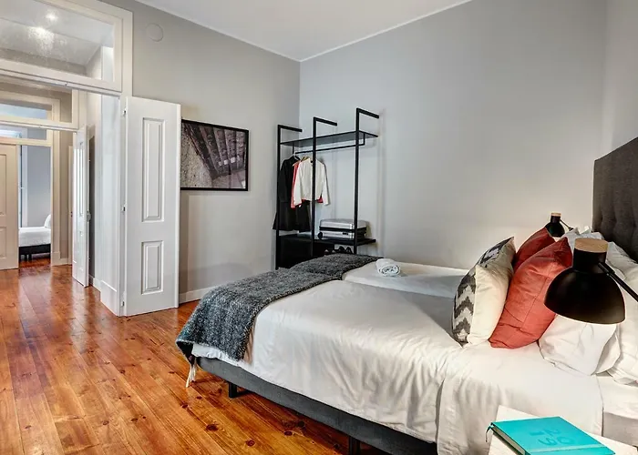 Canaan Lifestyle Combro 77 By Get Your * Lisboa